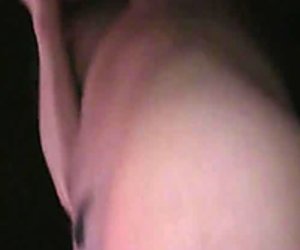 Czech slut fucked in the dark outdoors