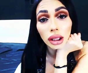 Femdom with big Lips