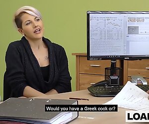 MILF atractiv face ceva pentru împrumutul pe care îl dorește