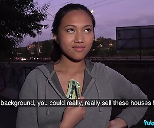 Outdoors partidă rapidă de sex with sâni mici asiatic amator fata Mai Thai