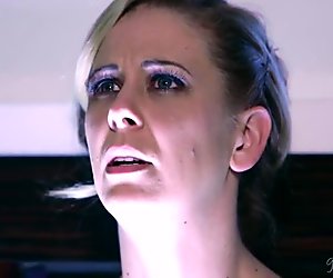 Cherie Deville, Abella Danger et Mia Malkova chez les filles