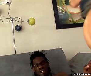 Caucasian housewife Alexa Lynn gets screwed by black intruder