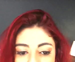 Rousses babe sait des choses