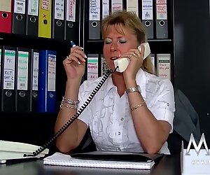 MMV FILMS The Mature Petra is the counsellour