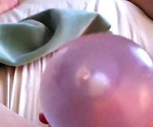 Ma sex toy, pas aussi bonne que la vraie chatte, mais m'a fait sperme une énorme charge