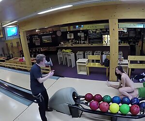 HUNT4K. For cash stud let stranger poke his gf Ornella Morgen