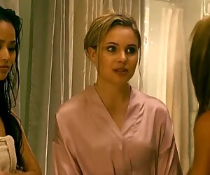 Jamie Chung, Nicole Moore, Deja Kreutzberg, Briana Evigan