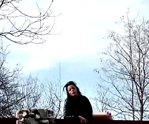 This hot babe does her mature lover in the sun