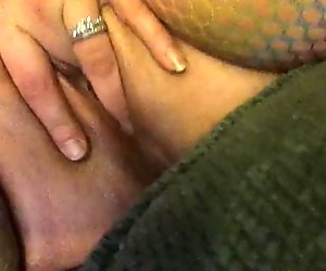 Lebih banyak legging jaring yang menyenangkan